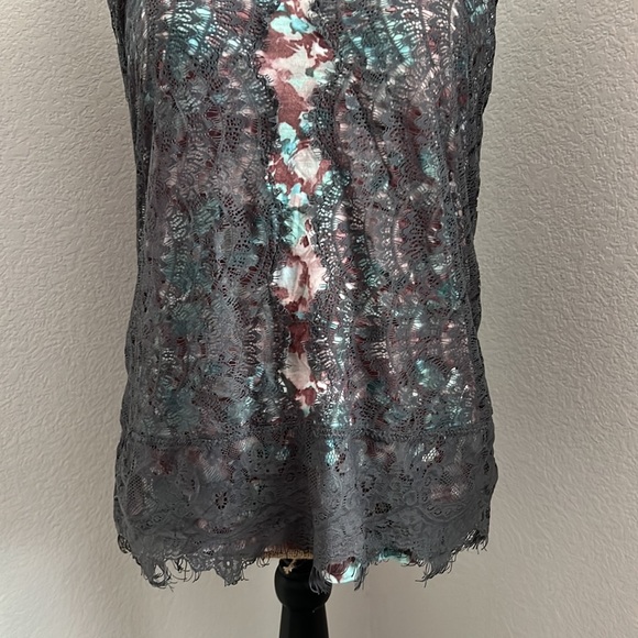 Anthropologie Tank Top Laced Size Medium - Picture 5 of 15
